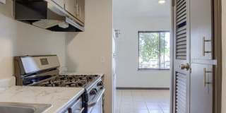 4513 Lafayette Avenue - 4 Gallery 1