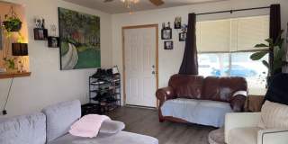 Great West-Side Duplex w/ Two-Car Garage Gallery 6