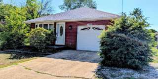 1936 Mount Carmel Boulevard Gallery 1
