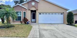 Beautiful Centrally Located 3/2 Gallery 1