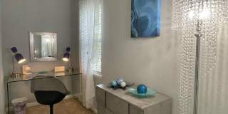600 FRANCIS Street Gallery 23