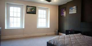 Stunning 4-Bedroom Townhouse in the Heart of Manayunk! Available NOW! Gallery 14