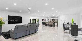 2340 NE 194th St, Miami, FL 33180 Gallery 5