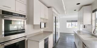 2606 Pacific Ave Gallery 21