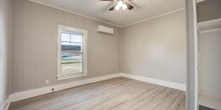 FREE MONTH RENT! Freshly Updated 3 Bedroom House Gallery 11