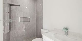 4402 E 19th Street Gallery 15