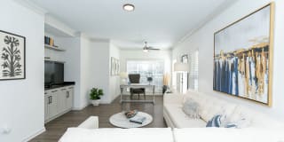 Highland Square Gallery 6