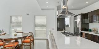 611 N Bronson Ave Gallery 5