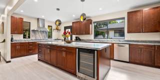 Kahala Zen: Spacious Modern Oasis w/ Studio, Garden & Lush Garden Gallery 24