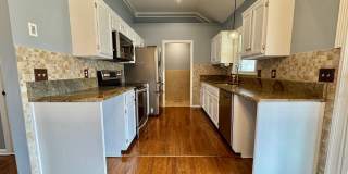 One-Level Living with Garage on a Cul-de-Sac in Nashville! Gallery 9