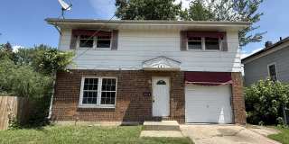 207 North Central Avenue Gallery 1