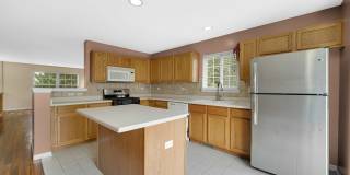 62 E Clare Court Gallery 5