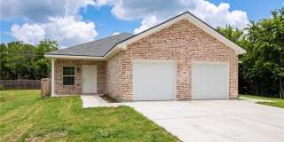 921 Ashwood Drive Gallery 1