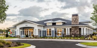 Element Barclay Gallery 20