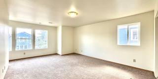 4 bedroom unit by campus Gallery 6