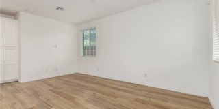 25 Barbara Lane Gallery 18