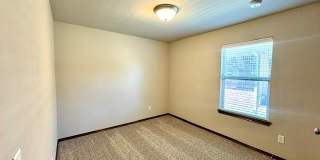 433 Argos Road Gallery 8