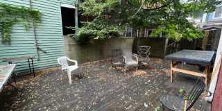 Spacious 4 Bedroom House in Southside Flats! Gallery 18