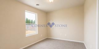 Large 4 Bedroom Home with Bonus Room! Large 4 Bedroom Home with Bonus Room! Gallery 13
