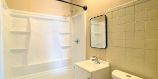 Cozy 3 bed 2 bath home with basement in Wichita Gallery 11