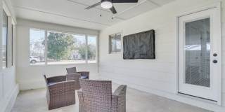 313 Marshall Street Gallery 24