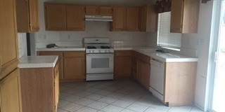 Commuter Friendly  Near HWY 395 Gallery 1