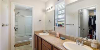 3 BED 2.5 BATH TOWNHOME IN THE VILLAGES OF SHASTA VIEW GARDENS Gallery 21