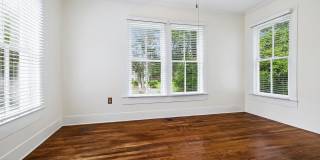 1909 Cedardale Ave Gallery 3