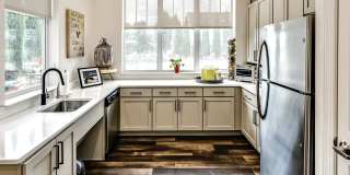 Legacy Commons Gallery 23