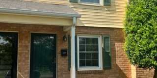 2 Bedroom Townhome in Grandin/Raleigh Court Area 2 Bedroom Townhome in Grandin/Raleigh Court Area Gallery 1