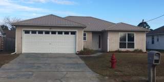 Spacious Home Convenient to Tyndall AFB, Shopping & More! Gallery 1