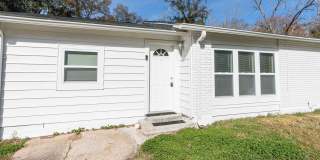 406 Essex Drive Gallery 3