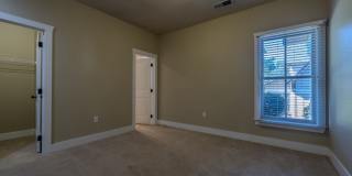 Quiet Apartment 2 Miles from Campus! Gallery 25