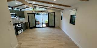 239 W Twelfth St Gallery 1