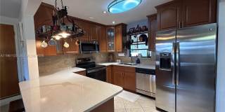 10818 SW 72nd St Gallery 5