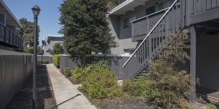 Monterey Townhouse Gallery 74