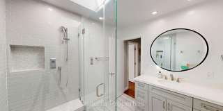 Beautiful Home with Pool! Gallery 32