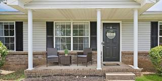 Charming Home Gallery 7