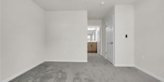 1513 Maple Street unit: 202 Gallery 13