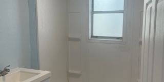 2 BED 1 BATH! Gallery 6