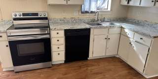 Welcome home to 5874 Castle Run! Gallery 6