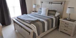 42683 HOLLYHOCK Terrace Gallery 12