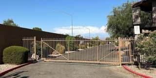 Gated 2 bed 2 bath condo with Gold Course Views Gallery 29