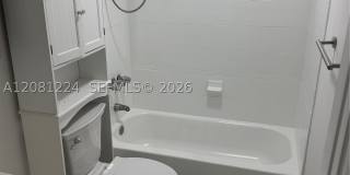 15813 NW 38th Ct Gallery 2