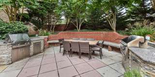 The Saratoga Gallery 30