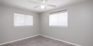 207 Blanco Drive Gallery 32