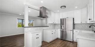 201 E 16th Street Gallery 14