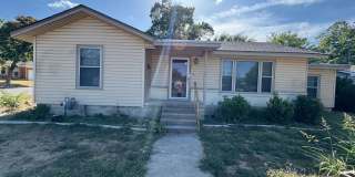 Updated Corner Lot W/ Garage Apartment Updated Corner Lot W/ Garage Apartment Gallery 1
