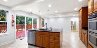 711 LAMBERTON Drive Gallery 13