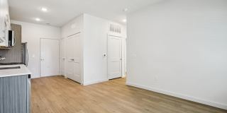 Matador Gallery 121